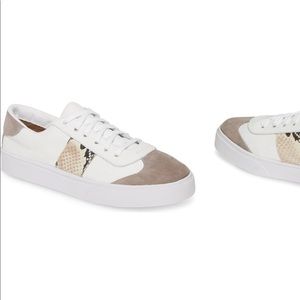 KAANAS Barcelona sneaker size 6